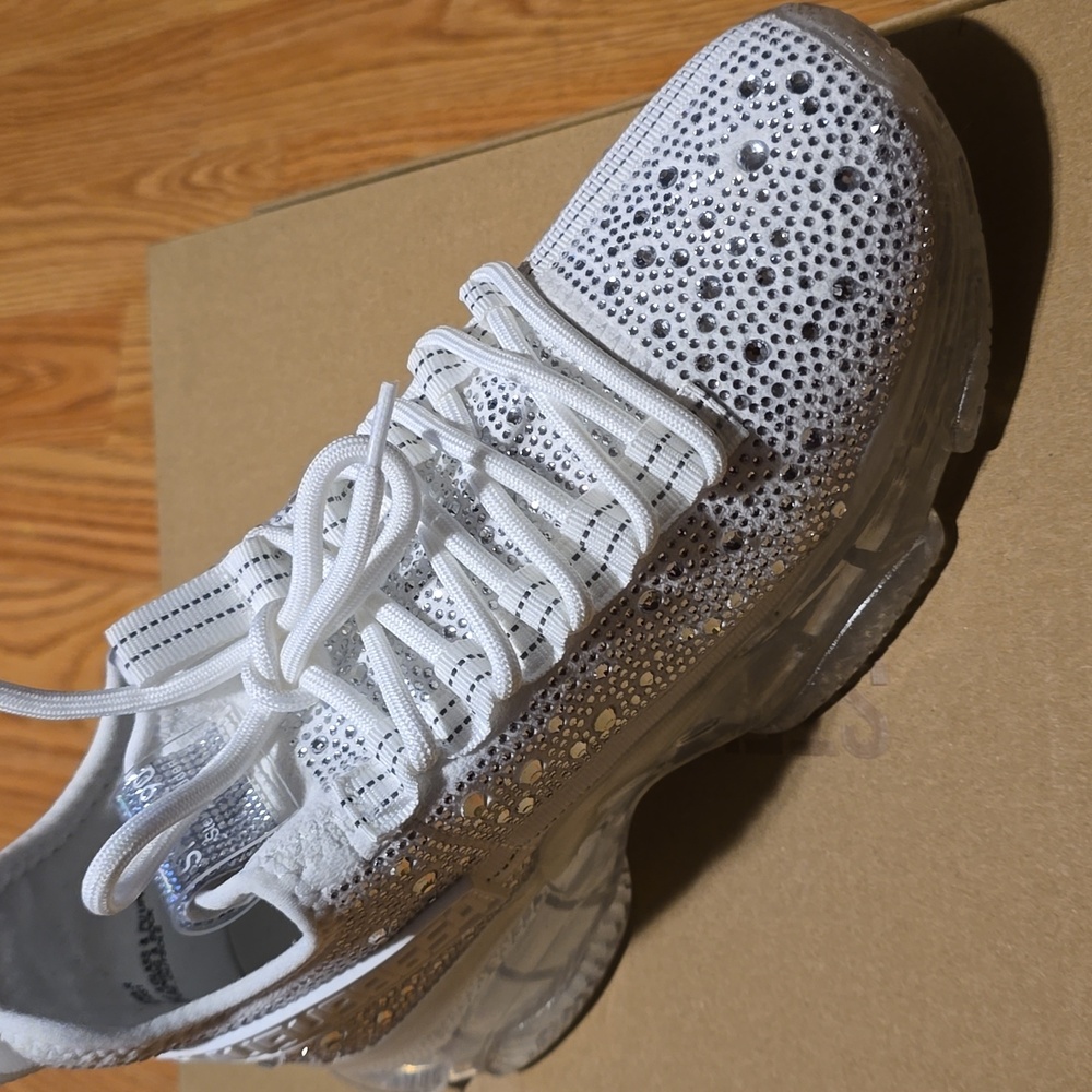 Steve Madden Women's Maxima Sneaker Size 8 White Rhinestone Embellished